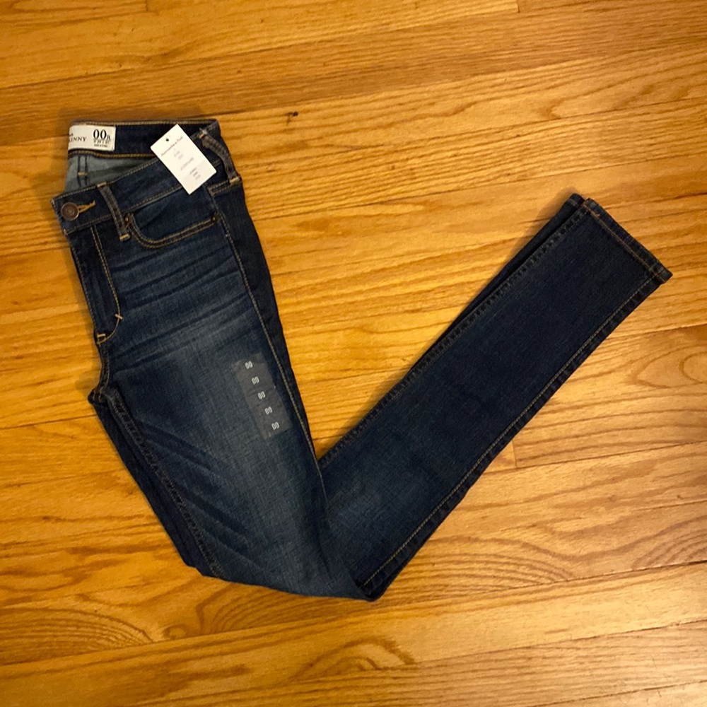 NWT Abercrombie & Fitch 00R Skinny Jeans